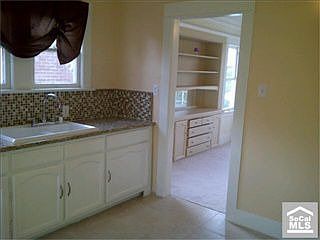4th image of 1210 W 71st St