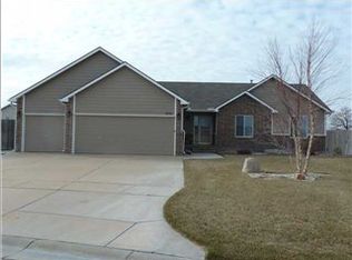 1644 E Winterset St, Goddard, KS 67052