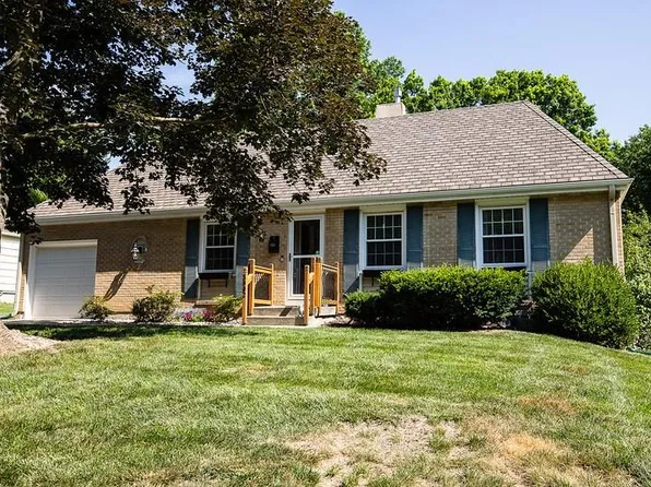 3902 NE 51st St, Kansas City, MO 64119