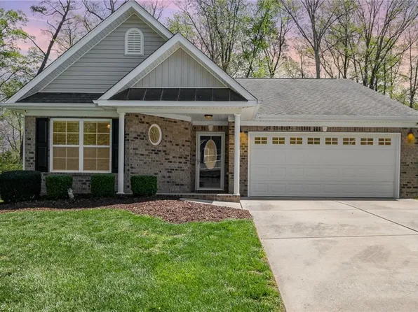 5428 Esher Dr, Walkertown, NC 27051