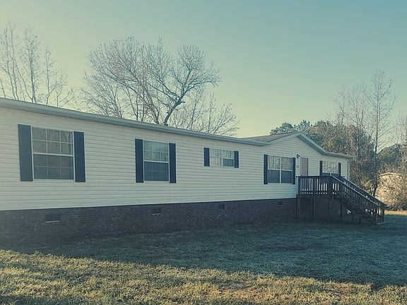 2nd image of 220 Berry Scott Trl