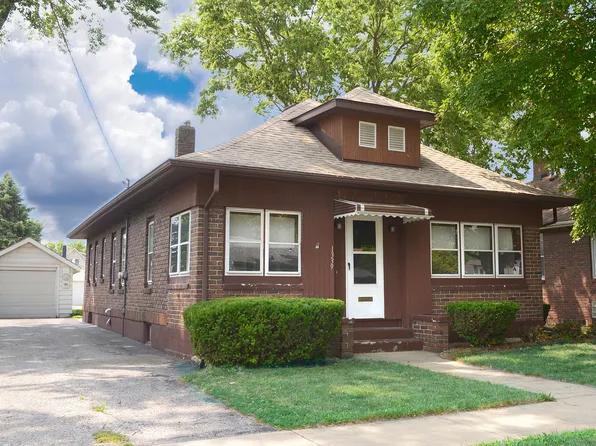 1339 W Jackson St, Ottawa, IL 61350