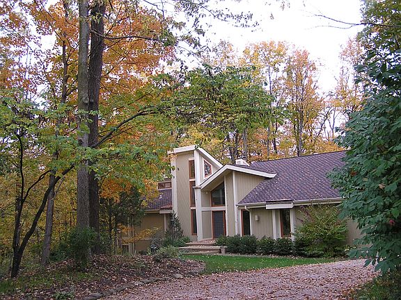 2nd image of 4410 Lakeridge Dr