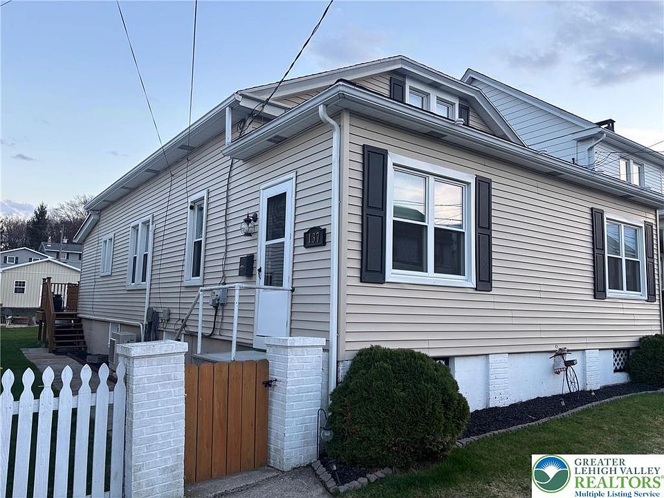 1st image of 137 E Walter St