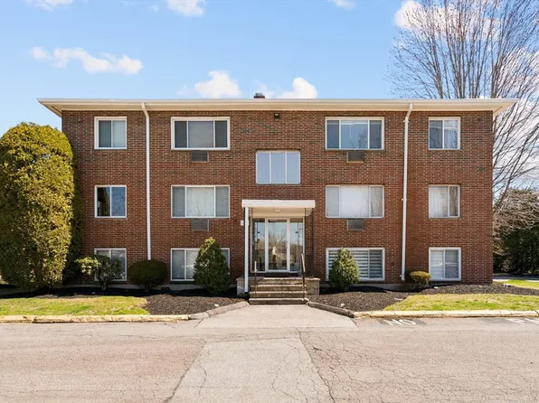 3 Albert Dr Unit 5, Woburn, MA 01801