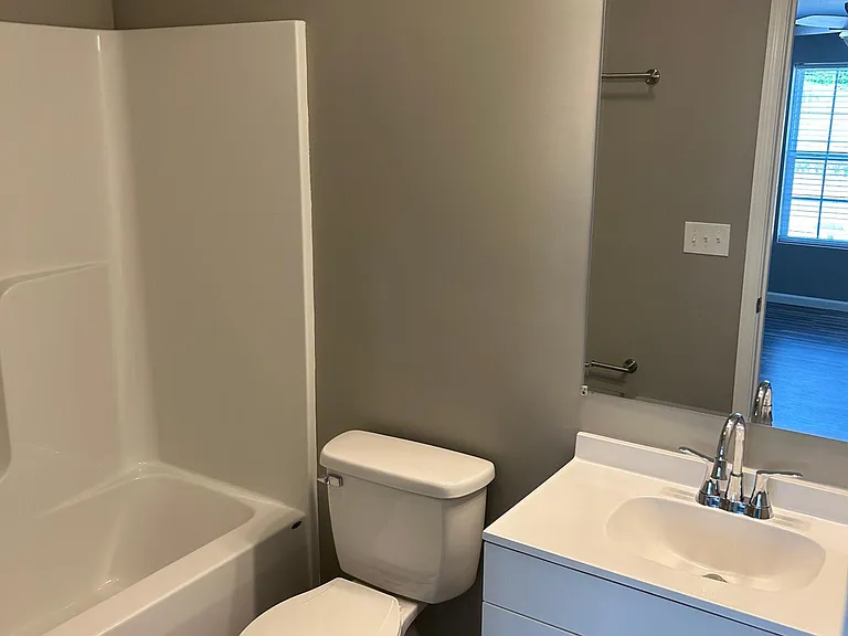252 Keswick Dr — Photo 9