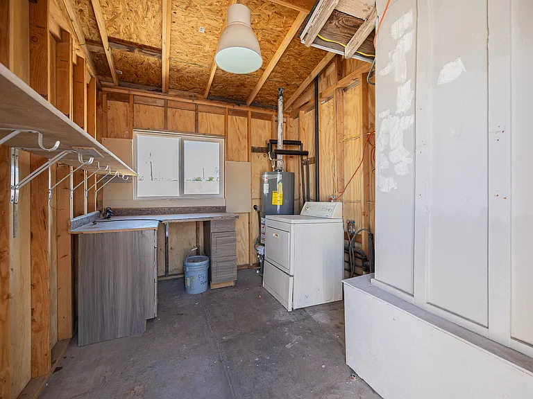 2830 E Sheridan St — Photo 16