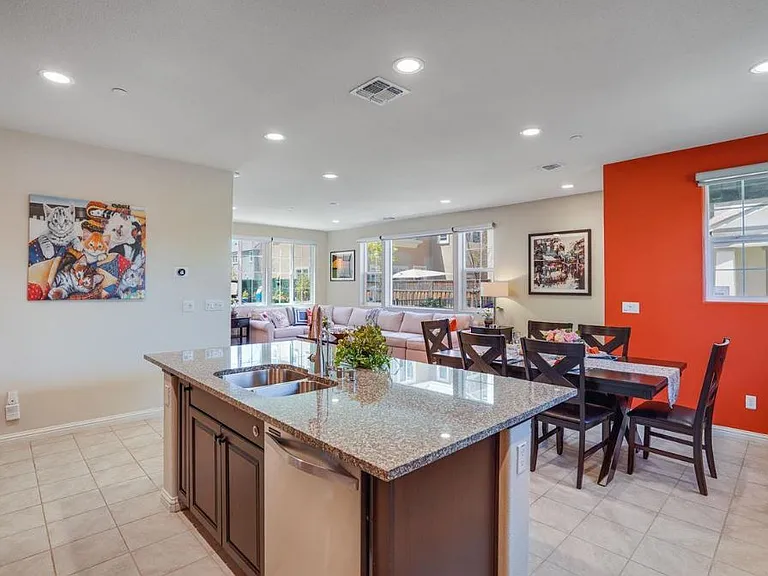 2612 Admiral Cir — Photo 9