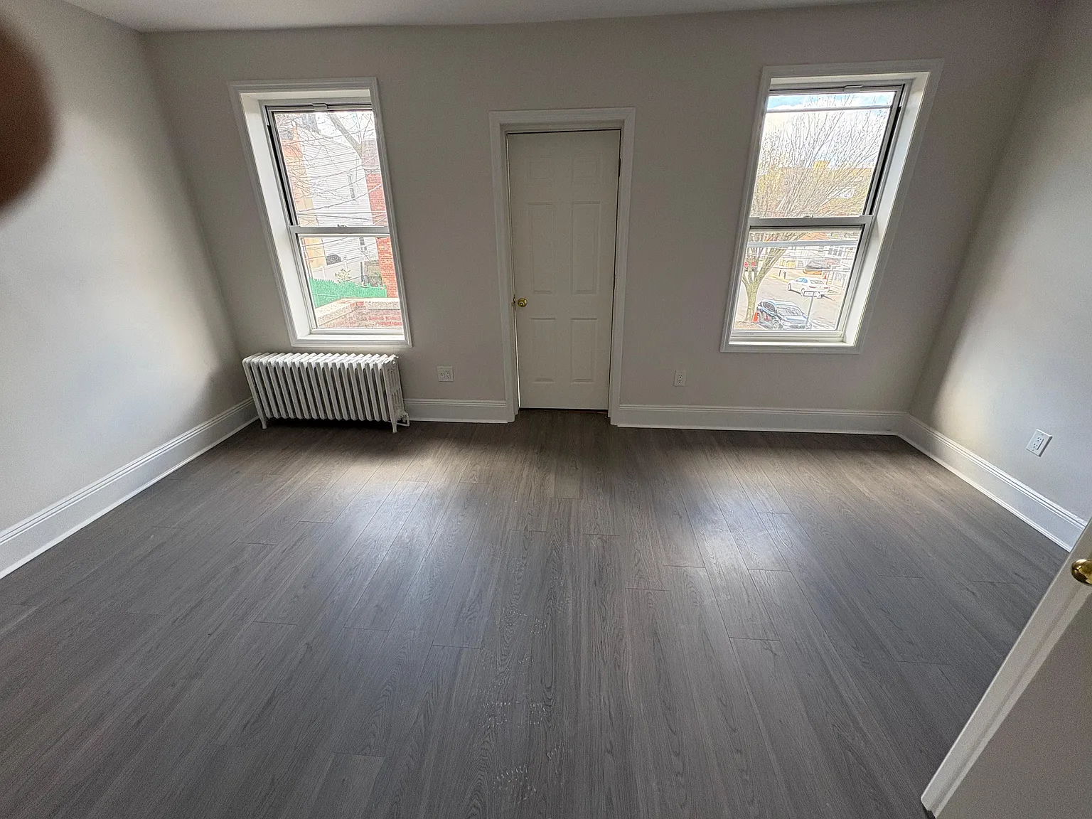3 bed, 950 sqft, $3,750 — Photo 3