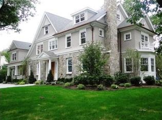 11 Hawthorne Rd, Wellesley, MA 02481