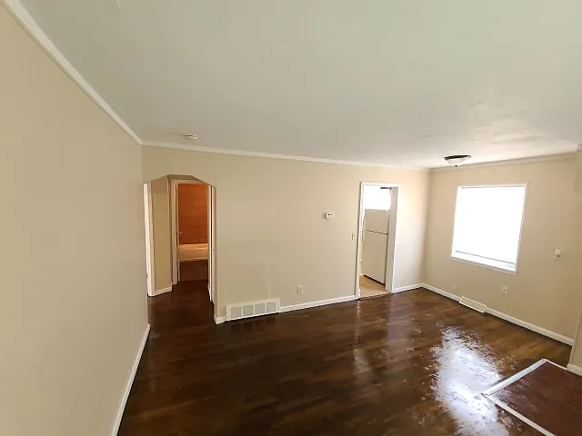 24358 Annapolis St — Photo 10