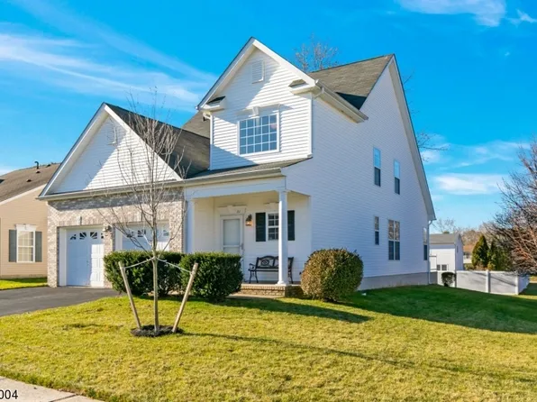 81 Maypink Ln, Howell Twp., NJ 07731