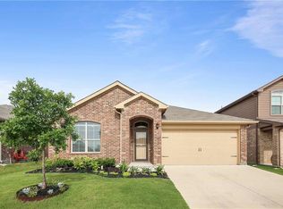 152 Tall Meadow St, Azle, TX 76020