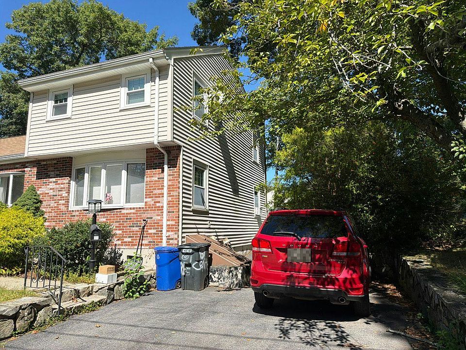 2nd image of 20 Catalpa St