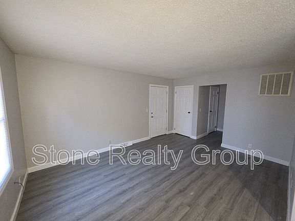 2nd image of 625 S Austin St #3A