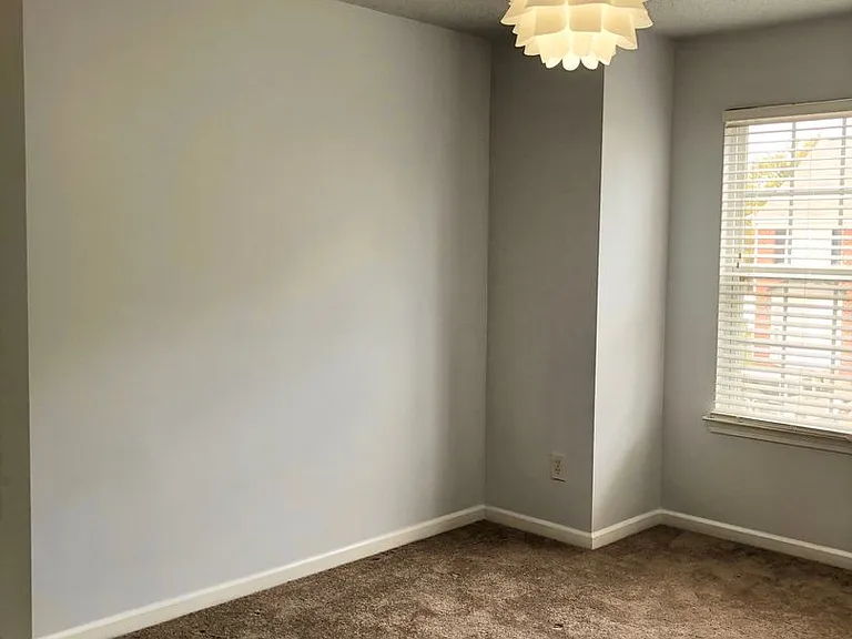 9511 Brackenview Ct — Photo 3