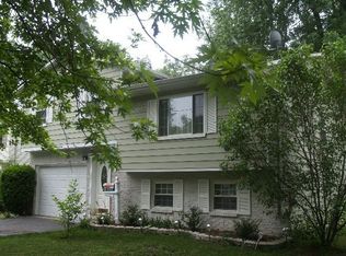 6016 Harrison St, Mentor, OH 44060