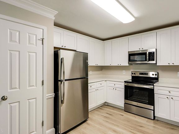 4th image of 4349 Cary Dr