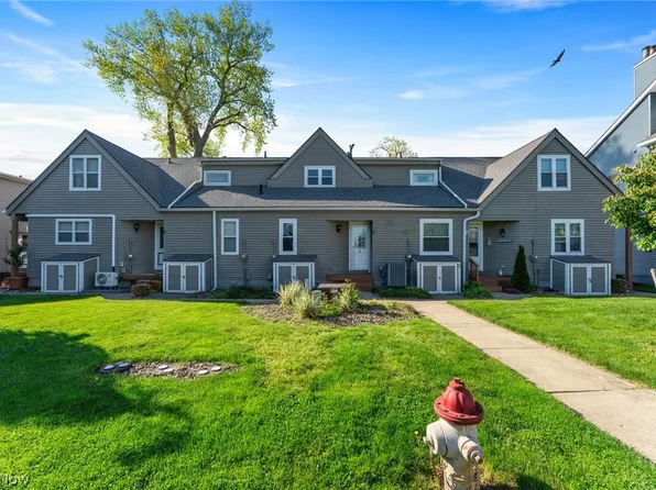 13011 W Lake Rd, Vermilion, OH 44089