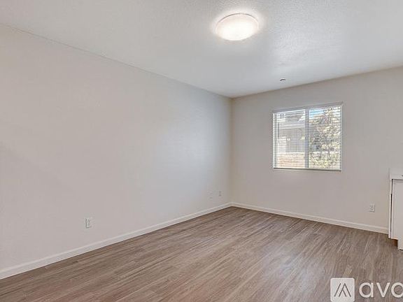 3rd image of 405 S 10th St #6