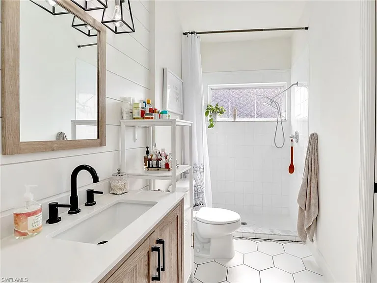 8850 Springwood Ct — Photo 30