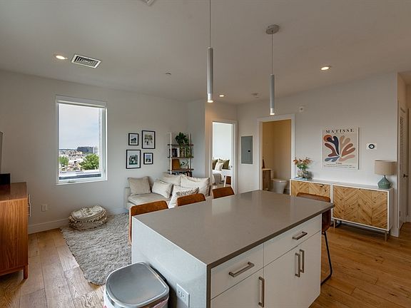 2nd image of 420 W Broadway #501