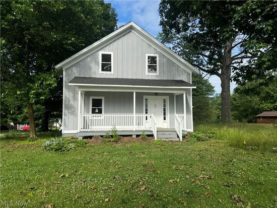 8363 State St, Kinsman, OH 44428