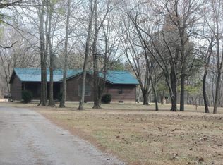 7106 Minier Rd, Benton, IL 62812