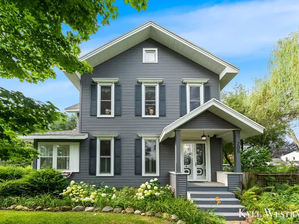 205 Pearl St, Belding, MI 48809