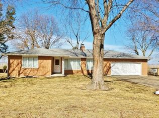 406 SW 5th St #OAK, Oak Grove, MO 64075