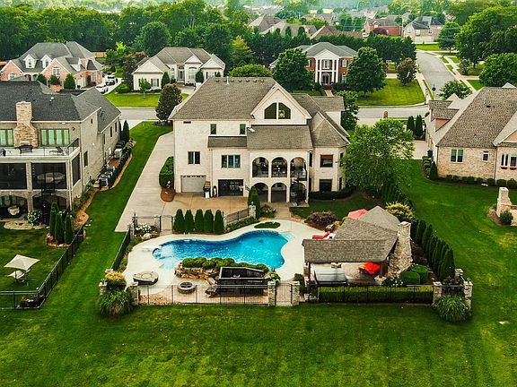 4th image of 518 Bay Point Dr