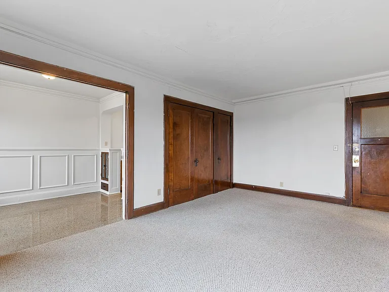 2324 W Wisconsin Ave — Photo 15