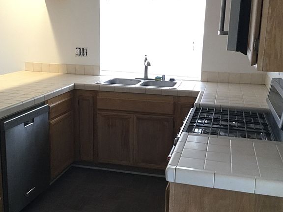 2nd image of 3362 Aveley Pl