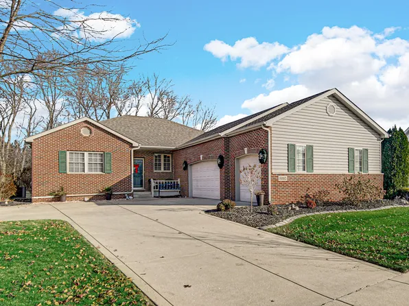 8880 Norris Dr, Hobart, IN 46342