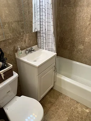 Rented by Dynamik Realty | media 38
