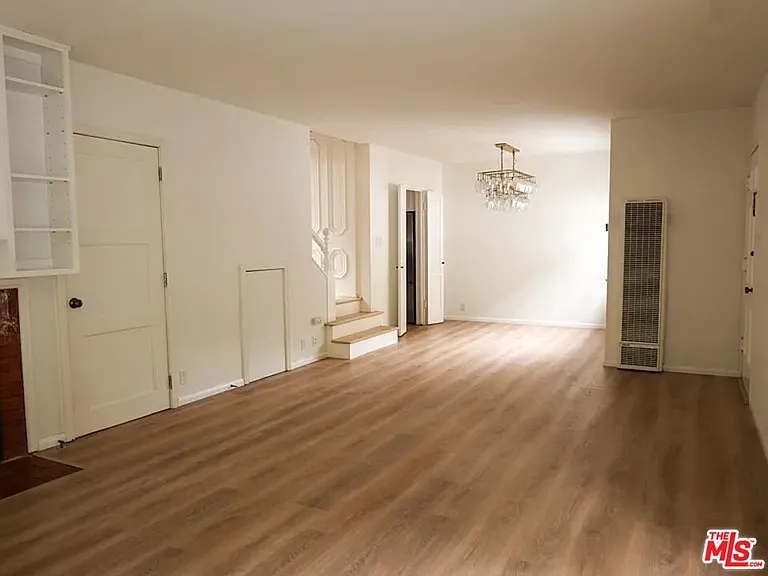 1322 N Beverly Glen Blvd — Photo 4