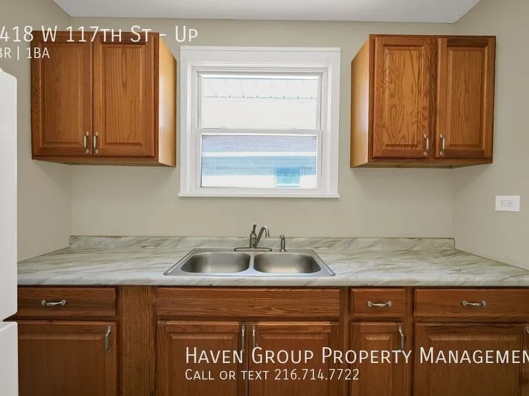 3418 W 117th St #UP — Photo 11