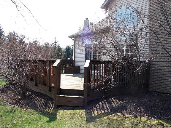 4th image of 105 Clearbrook Ln