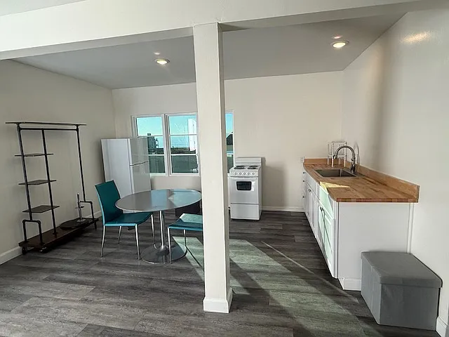 22607 Pacific Coast Hwy #C — Photo 3