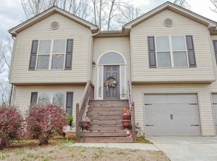 223 Falling Leaf Ln, Winder, GA 30680