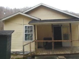 59 Main Camp Br, Thealka, KY 41240