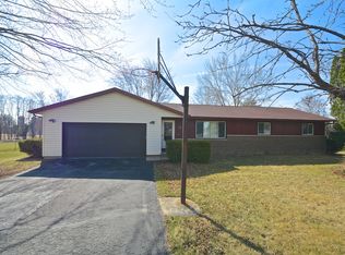 2861 Busston Rd, Cottage Grove, WI 53527