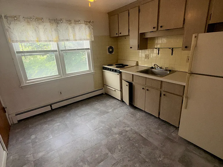 781 E Squantum St #D — Photo 5