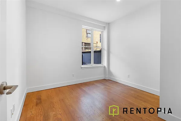 Rented by Rentopia | media 10