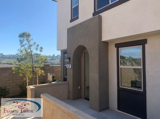 2470 Solara Ln, Vista, CA 92081