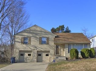 23811 Glenhill Dr, Beachwood, OH