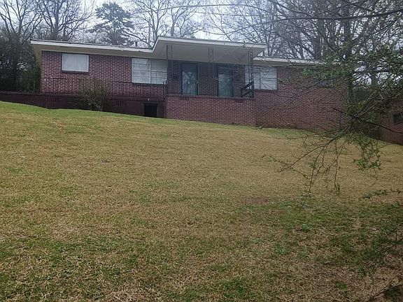 2nd image of 922 10th Ave #922