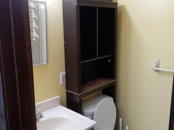 5th image of 138 Hughes Ave #1