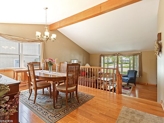 4th image of 12250 Lake View Dr