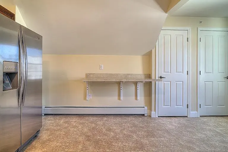 2 bed, 850 sqft, $2,000 — Photo 3